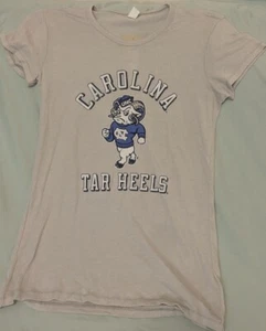 North Carolina Tar Heels Women’s T-Shirt-Med-NWT - Picture 1 of 1
