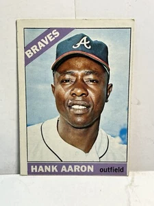 1966 TOPPS Hank Aaron #500 BASEBALL CARD Atlanta Braves HOF W/ No Creases! MLB - Picture 1 of 2