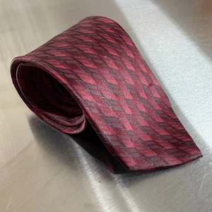 Gianfranco Ruffini Italy Necktie Mens Red Geometric Silk Designer Adjustable - Picture 1 of 6