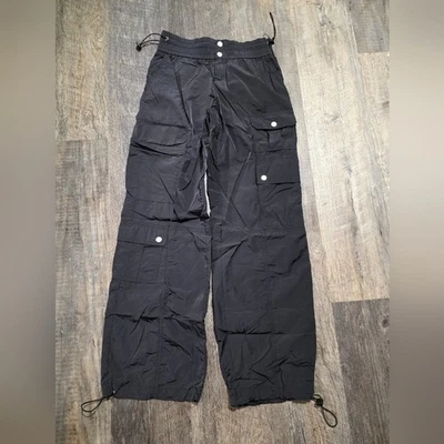 BDG Urban Outfitters 女式 XS 宽松尼龙工装裤黑色 Y2K 休闲 — 第 1/4 张图片