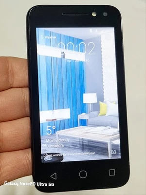 Alcatel Pixi 4 4034X (Unlocked) 3G Smartphone Excellent Condition With Charger - Image 1 of 4