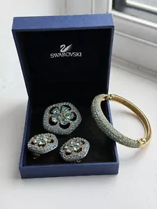 Signed SWAROVSKI Pave' Crystal Sand Dollar Clip Earrings, Brooch & Bracelet Set - Picture 1 of 7