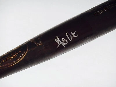 BATE AUTOGRAFIADO GARRETT ATKINS (COLORADO ROCKIES) - ¡Murciélago usado de entrenamiento de primavera! Foto 1 de 2