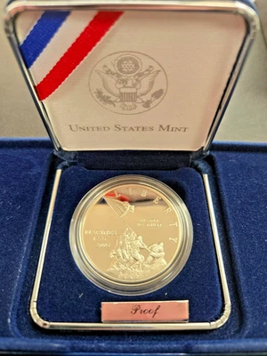 2005 U.S. Mint MARINE CORPS 230th Anniversary PROOF Silver Dollar Set Box & COA - Image 1 of 4