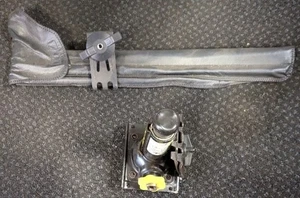 2008 YUKON DENALI 1500 JACK AND TOOL KIT - Picture 1 of 7