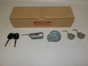 New OEM 2012-2016 Isuzu D-Max Key Cylinder Set Auto Lock Fuel Cap 8-98103-077-0 - Picture 1 of 1