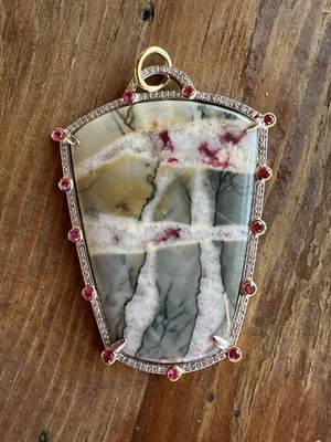 Colgante de cinabrio de coleccionista de plata de ley con biseles de rubí y fianza de oro de 10k Foto 1 de 4