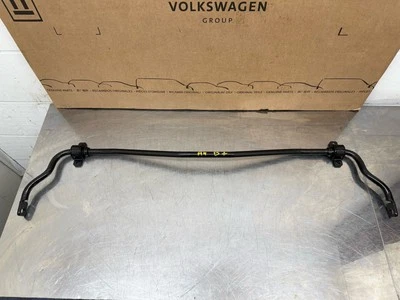 Barra antivuelco trasera original Audi A4 B7 2.0TFSI Quattro 18 mm 2005 Foto 1 de 4