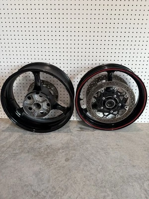 Juego de ruedas delanteras y traseras Suzuki GSXR 600 750 2006-2007 OEM Foto 1 de 4