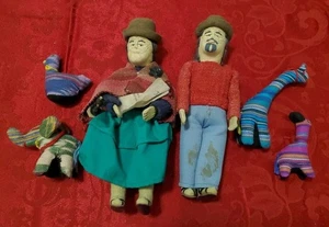 Muñecas de tela hechas a mano arte popular boliviano hombre y mujer cholita + 5 animales - Imagen 1 de 17