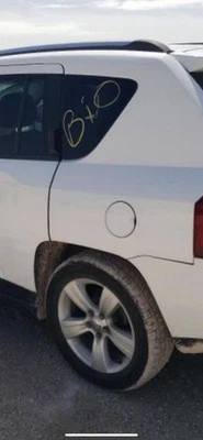 07-16 Jeep Compass Rear Left Quarter Glass Window Oem Used - Image 1 of 3