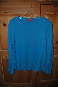 NEW BRIGHT BLUE WOMAN'S ACRYLIC SWEATER. LIGHTWEIGHT SIZE MEDIUM.  - Picture 1 of 2