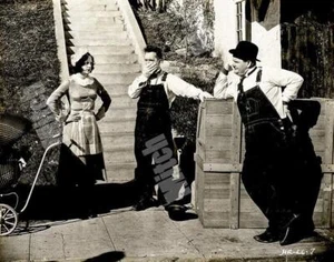 LAUREL AND HARDY 1932 11 X 14 THE MUSIC BOX POSTER PICTURE CARD - Picture 1 of 1