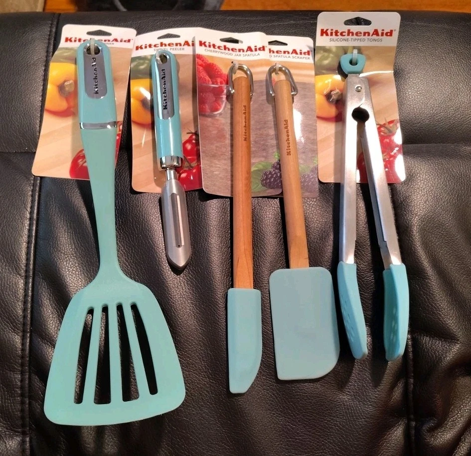 Pinzas auxiliares de cocina, espátulas, pelador y girador ranurado. Foto 1 de 1