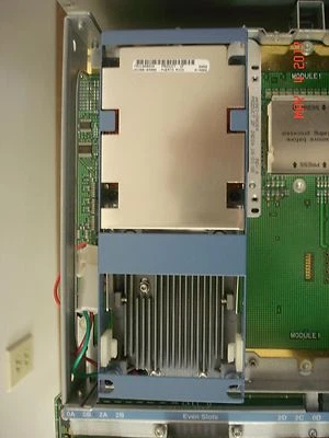 AD268-04002 HP AD268A, 1.6GB 2 CORE ITANIUM 2 CPU, HEATSINK & VRM 24MB, 533MHZ - Image 1 of 3