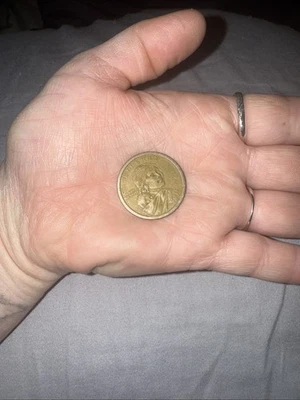 Moneda de un dólar Sacajawea rara y no tiene un año Foto 1 de 2