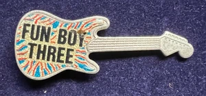 VINTAGE ‘FUN BOY THREE’ GLITTER ENAMEL GUITAR SHAPED PIN BADGE - HOLE IN ENAMEL - Picture 1 of 4
