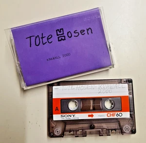 Die Toten Hosen live 8.1983 HH Krawall 2000 Orig Kauftape Unterm Durchrchschnitt - Picture 1 of 1