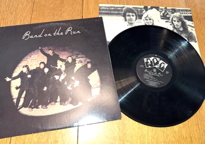 PAUL McCARTNEY & WINGS Band On The Run Vinyl Record Album SO 3415 LP Apple 1973 - Image 1 of 4