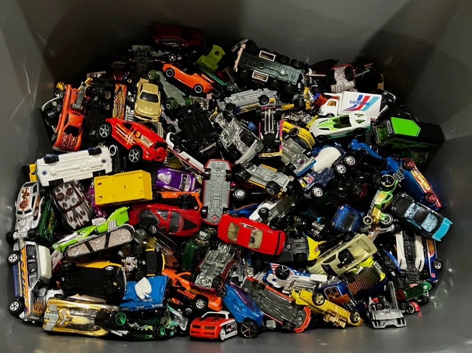 CHEAPEST - BULK WHOLESALE Lot Cars Vehicles; Unsearched Matchbox Hot Wheels Ect - Image 1 of 1