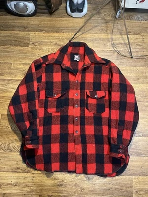 Vintage Woolrich Buffalo Plaid Heavy Wool Flannel Shirt Men's Large Red Black - Image 1 of 4