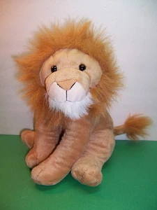 KOHL'S CARES FOR KIDS - LÖWE - TILLMAN / WEIHNACHTSKÖNIG - WEICHER PLÜSCHLIEBE - SEHR GUTER ZUSTAND - Bild 1 von 2