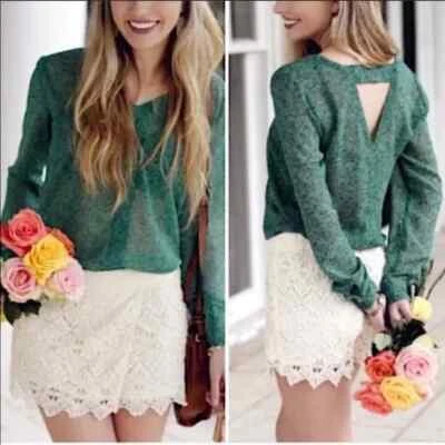 Top de mujer CAbi talla M abundante floral verde manga larga #5208 Foto 1 de 4