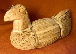 Vintage Corn Husk Reed Duck Decoy Hand Carved Wooden Head - Picture 1 of 6