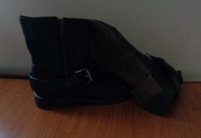 Belles boots LEVI'S pointure 37 - Photo 1/2