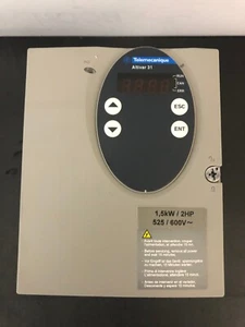 TELEMECANIQUE ATV31HU15S6X AC DRIVE 2HP/1.5kW 600VAC - Picture 1 of 4
