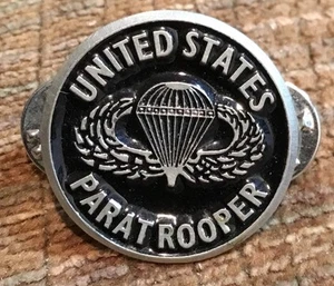 United States Paratrooper Black Enamel And Pewter Lapel Pin - Picture 1 of 3