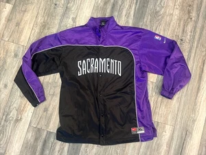 Vintage NIKE NBA SACRAMENTO KINGS RARE VINTAGE WARMUP BUTTON UP TOP HERREN XL - Bild 1 von 15