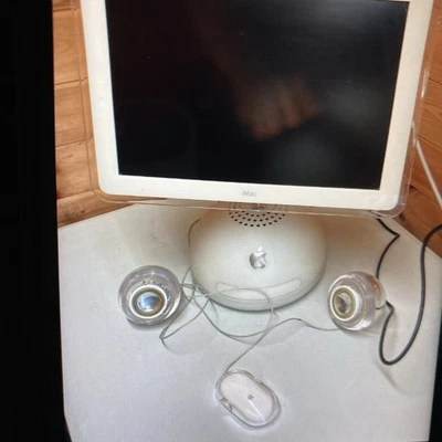 RARE Retro/Vintage Apple iMac G4 SPARES OR REPAIRS - Image 1 of 4