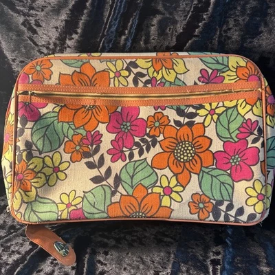 Vintage 1960s Retro Suitcase Floral Flowers Flower Carry On Zippers Work Great. - Image 1 of 4