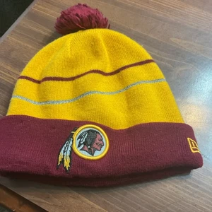 Washington Commanders Vintage Retro NFL Beanie Hat Redskins NFL Beanie New Era - Picture 1 of 7