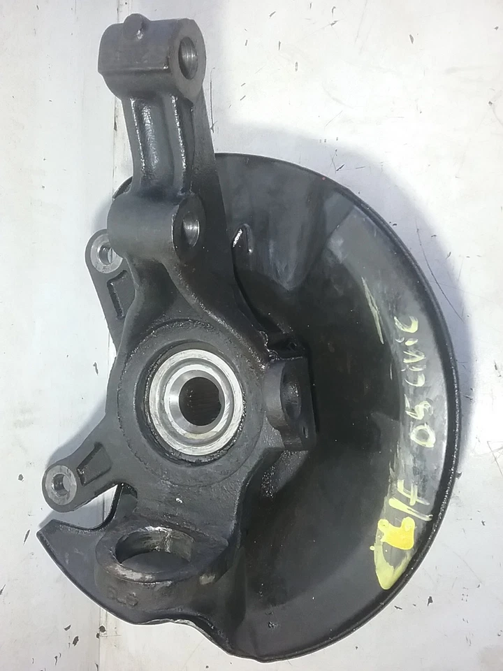 2001-2005 Honda Civic LX Left Front Spindle Knuckle With Hub 1.7LAutomatic(ZC109 - Image 1 of 4