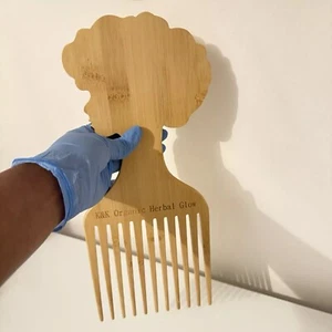 Gigantic Bamboo Afro Comb - Picture 1 of 3
