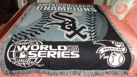 MLB 2005 World Series Champions Chicago White Sox Throw Logo Blanket 45"w x 58"h Cover