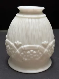 Vintage White Frosted Glass Lamp Shade FLOWER RIBBON EMBOSSED 2" Fitter - Bild 1 von 8
