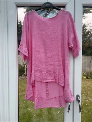 Ladies Made In Italy Top NEW 💕  - Image 1 of 3