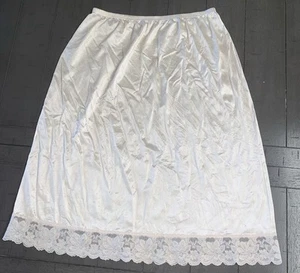 G8 BEIGE/CREAM LORRAINE LARGE HALF SKIRT SLIP LACE TRIM LINGERIE USA - Picture 1 of 18