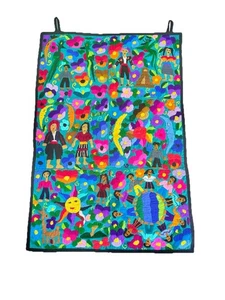 De Colección Guatemalteco Bordado a Mano Colorido Tapiz Colgante de Pared Arte Popular 31x21 - Imagen 1 de 6