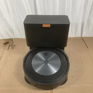iRobot Roomba j7+ Self-Emptying Vacuum Cleaning Robot - USED - Picture 1 of 24