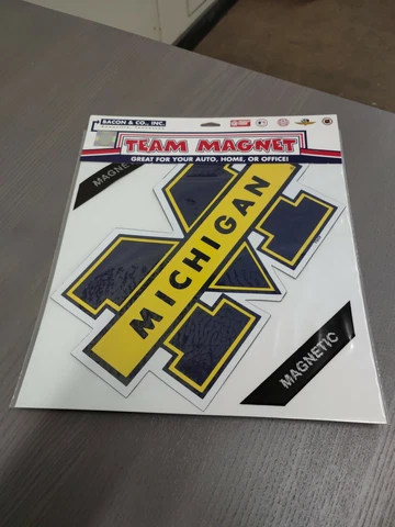 Officially Licensed NCAA Michigan Wolverines Large Team Logo Car MAGNET Cover