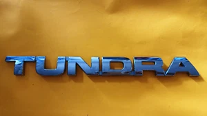 07 10 13 TOYOTA TUNDRA FRONT DOOR CHROME LEFT SIDE EMBLEM 75471 0C040 - Picture 1 of 5