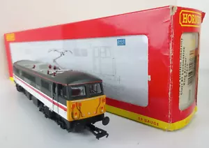 Hornby R2787 OO Gauge BR Class 87 Electric Loco IC Swallow 87010 "King Arthur" - Picture 1 of 13