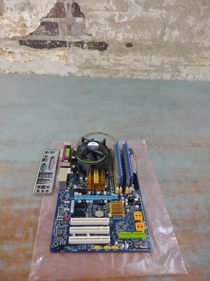 Gigabyte Technology GA-EP35-DS3L, LGA 775 INTEL Q6600, 8GB, COOLER, I/O PLATE !! - Image 1 of 4