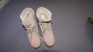 Primaloft Pink Boots......Size 38....Suede....Lace Ups... New without Box - Picture 1 of 5