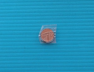 1p Coin. 2018 QUEEN ELIZABETH ROYAL SHIELD OF ARMS One Pence Coin BUNC. - Picture 1 of 2