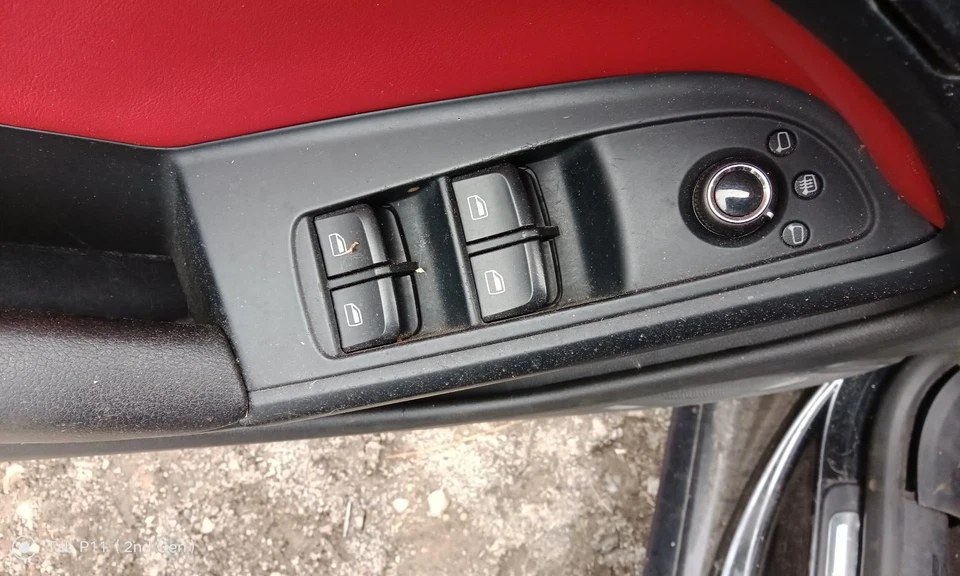 Interruptor de puerta delantera del conductor ventana convertible del conductor se adapta a 10-12 AUDI A5 668668 Foto 1 de 1